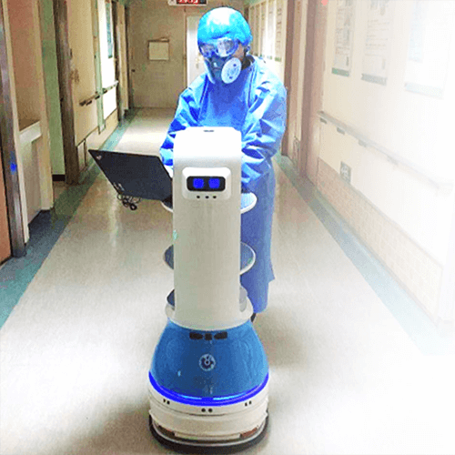 病院で活躍する配膳ロボットの事例